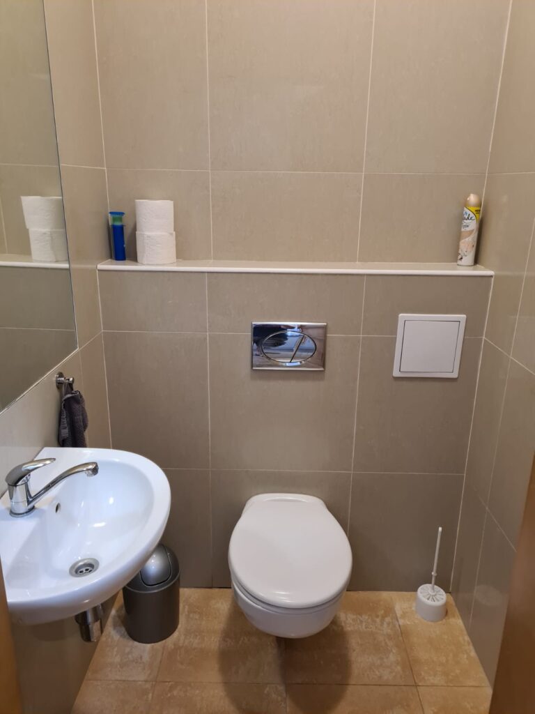 samostatné wc